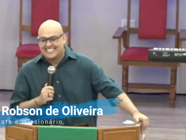 Seminarista Robson Oliveira